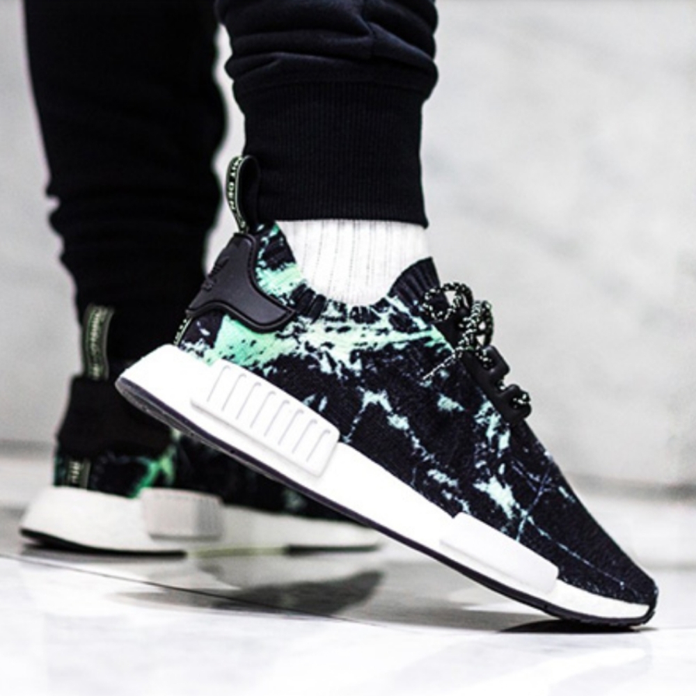 NWT adidas NMD_R1 PRIMEKNIT Running Workout Shoes